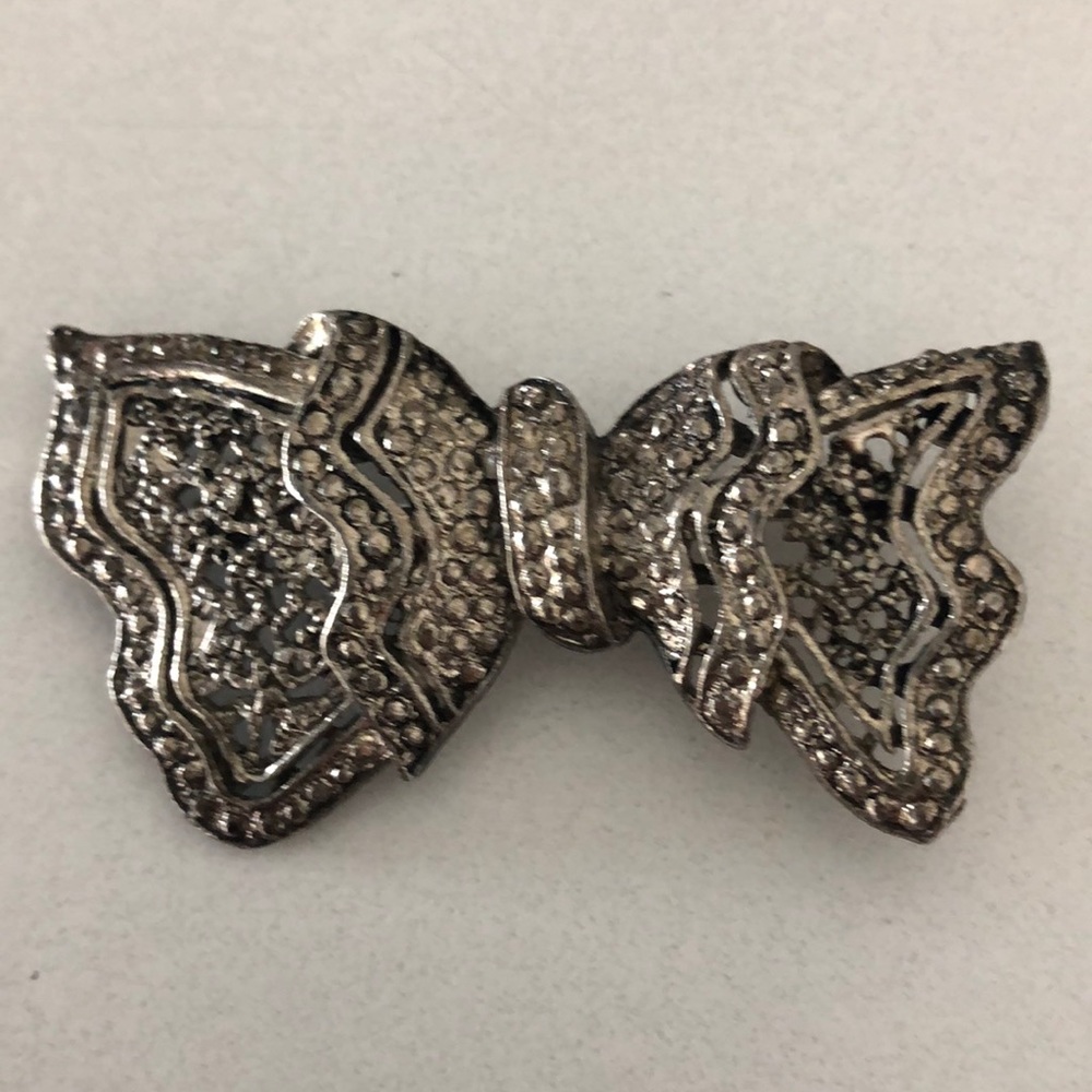 Vintage marcasite bow pin